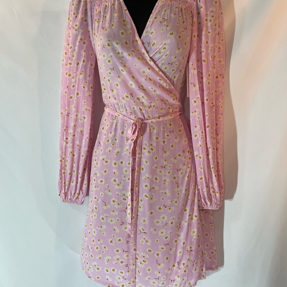 Small‎ NWT Billabong Pink Wrap Dress with Long Bishop Sleeves